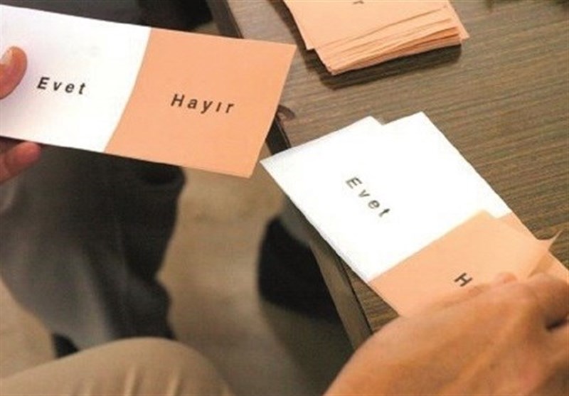 آیا تبلیغات سیاسی رفراندوم قانون اساسی ترکیه قانونی است؟