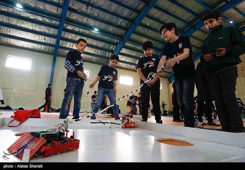 ‌مسابقات رباتیک شرق استان گلستان در گنبدکاووس برگزار شد‌