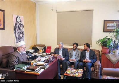 دیدار مدیر عامل و جمعی از مدیران خبرگزاری تسنیم با شیخ شفیق جرادی