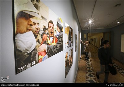 نمایشگاه عکس «عشق و آتش» کار گروهی عکاسان باشگاه خبرنگاران پویا(تسنیم)