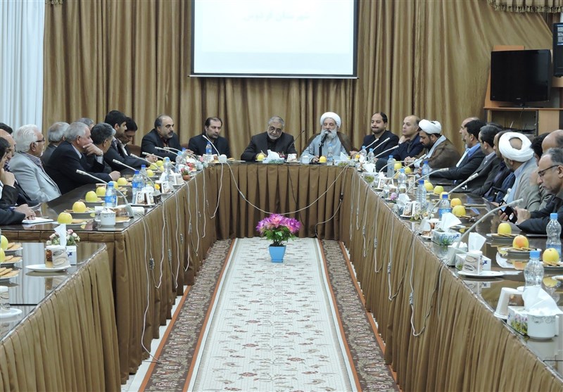 تمام ظرفیت و سلایق سیاسی فردوس در جهت توسعه شهرستان به‌کار گرفته شود