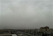 ماندگاری ریزگردها در لرستان/ مدارس و دانشگاه‌ها تعطیل شد