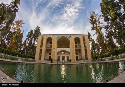ایران کے شہر کاشان کا دلفریب فین باغ