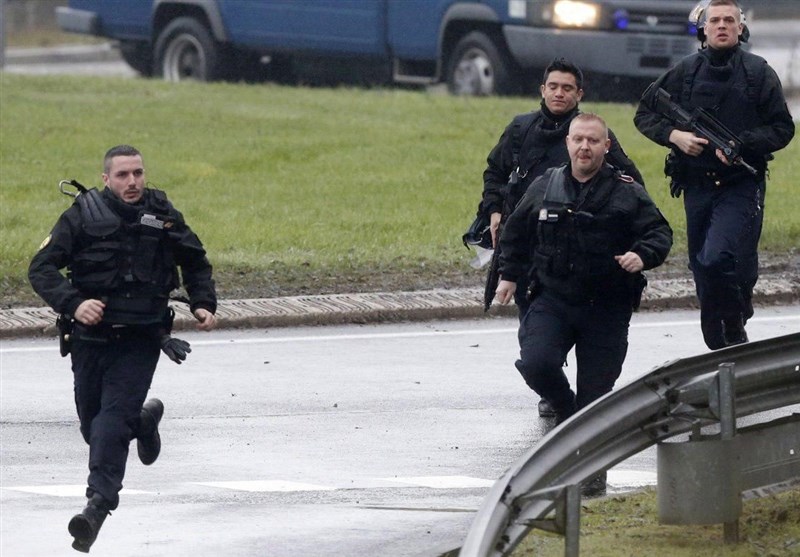 French Police Clear 450 Migrants from Camp in Nantes