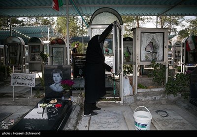 Families of Iranian Martyrs Commemorate Loved Ones ahead of Nowruz