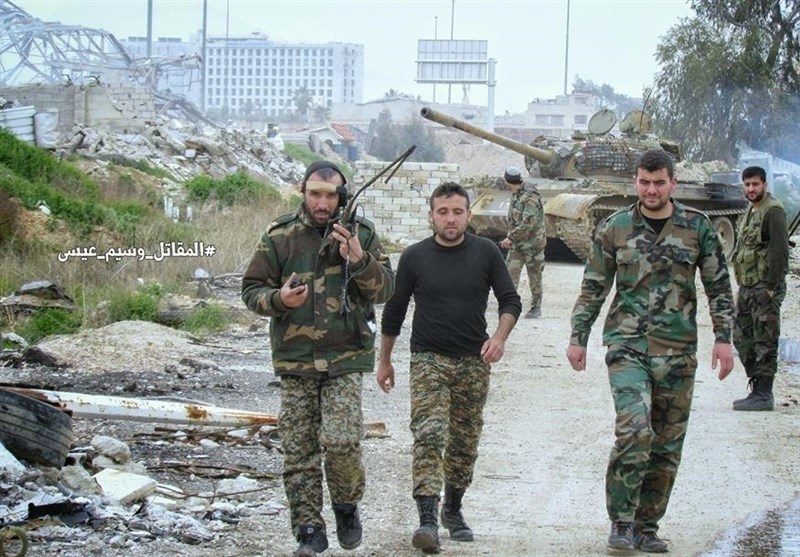 ارتش در آستانه فتح مهمترین دژ داعش در شرق «حلب» / تشدید حملات به النصره در «القابون»+ تصاویر و نقشه
