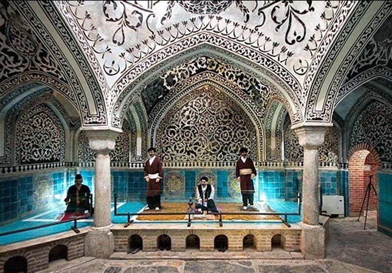 همدان| مجسمه‌های مومی موزه حمام حاج آقاتراب مرمت می‌شوند