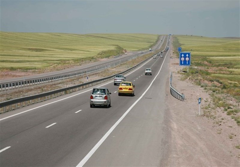 21 کیلومتر اصلاح پیچ و نقاط حادثه‌خیز جاده‌ها در استان کرمانشاه انجام شد