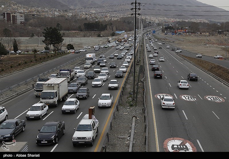 محورهای منتهی به استان اصفهان با ترافیک نیمه سنگین روبه‌رو می‌شود