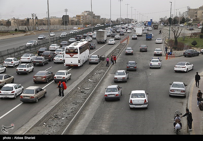 بیش از 924 هزار وسیله نقلیه از جاده‌های استان قزوین تردد کردند