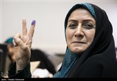 شهربانو امانی در اولین روز ثبت‌نام انتخابات شورای شهر تهران