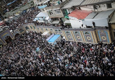 لحظه ی سال تحویل در امام زاده صالح(ع)