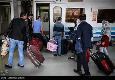 مسافر - راه آهن تهران