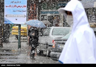 ایران کے شہر ہمدان میں موسم بہار کی پہلی برفباری