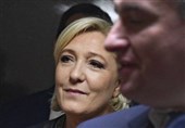 Putin Meets France&apos;s Le Pen in Moscow