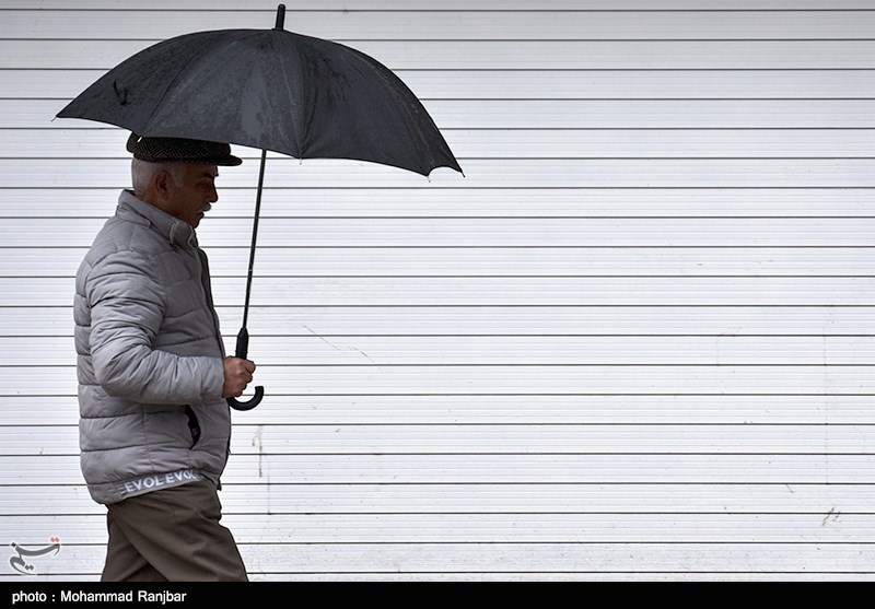 احتمال بارش پراکنده از اواخر امروز در استان اصفهان