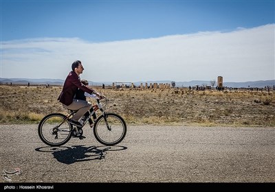 مسافران نوروزی در پاسارگاد