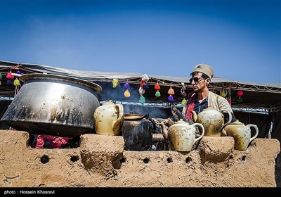 مسافران نوروزی در پاسارگاد