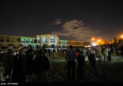 إنارة جسر خواجو فی اصفهان