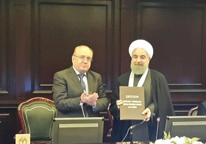 دکترای افتخاری دانشگاه دولتی مسکو به روحانی اعطا شد