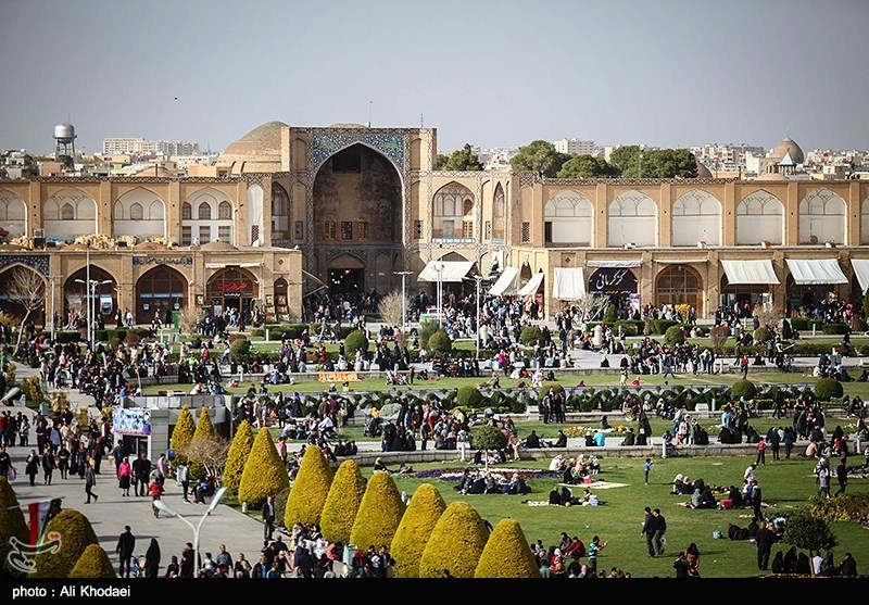 اصفهان| رکورد حضور گردشگران نوروزی در نصف‌جهان شکست