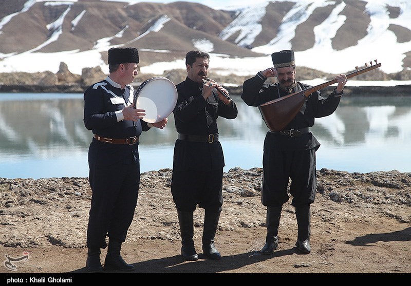 Takht-E Soleyman: Harmonious Sanctuary Inspired by Natural Context