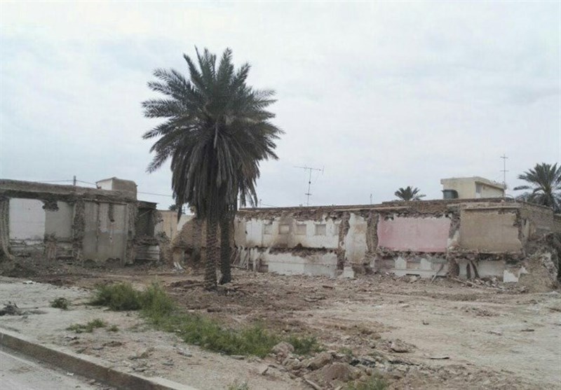 تخریب 2 بنای تاریخی لار در هیاهوی تعطیلات نوروز