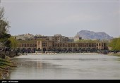 استاندار اصفهان: با اجرای 52کیلومتر لولهگذاری، جریان آب در زایندهرود برقرار میشود