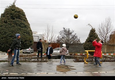 People in Iran Celebrate Nature Day