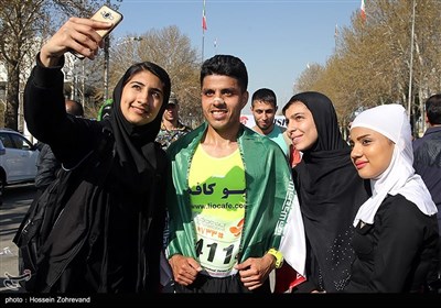 Tehran Hosts First International Marathon