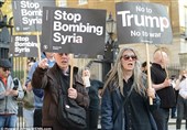 فریاد مخالفان حمله آمریکا به سوریه در پایتخت انگلیس + تصاویر