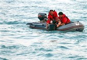 نجات جان 2 صیاد در آب‌های دریای عمان