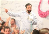 مولودی‌خوانی «محمود کریمی» در مدح امیرالمؤمنین(ع) +فیلم