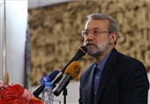 لاریجانی: نباید تصمیم‌گیری‌ها درباره معادن به تهران متمرکز شود