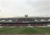 حضور 10 هزار نفر در ورزشگاه و شعار علیه استقلال