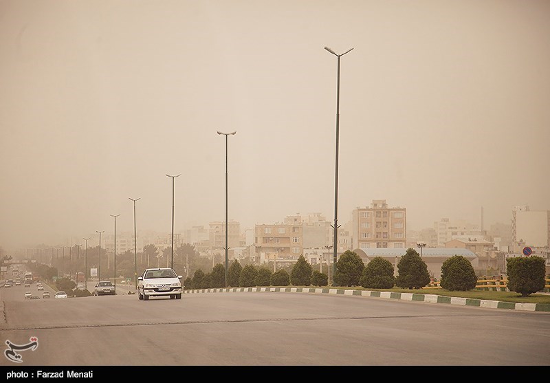 سایه ذرات معلق از هوای تهران کم نشد/ کاهش 6درصدی روزهای نامطلوب