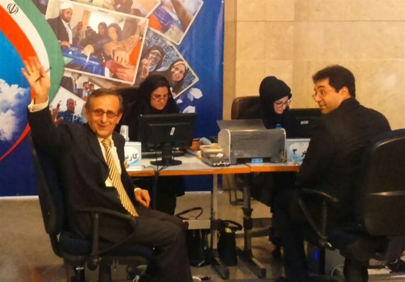 «هوشنگ امیر احمدی» داوطلب انتخابات ریاست جمهوری شد + عکس