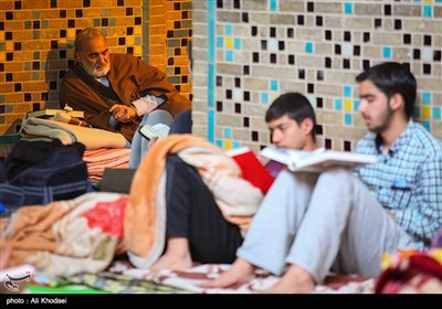 مراسم اعتکاف در اصفهان