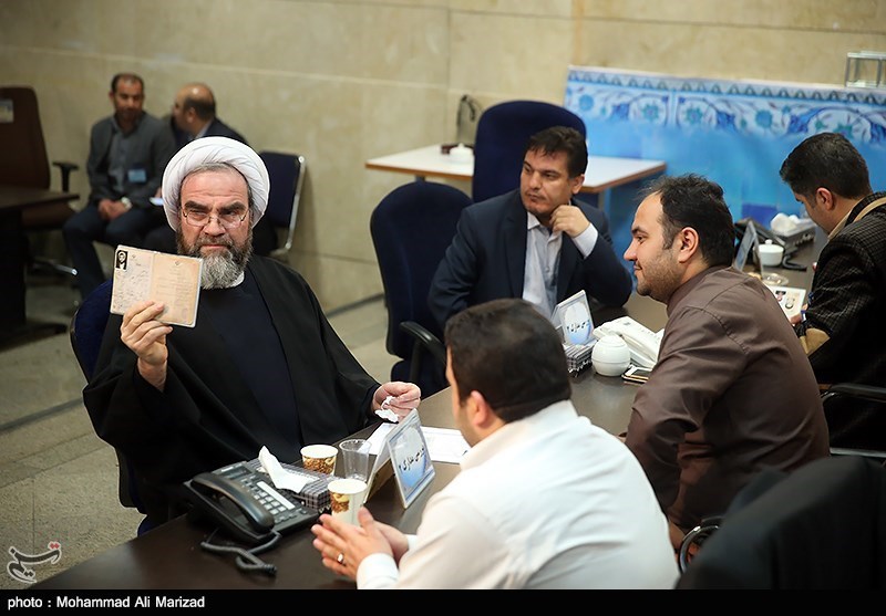 غرویان: برای کمک به روحانی در مناظره‌های انتخاباتی ثبت‌نام کردم