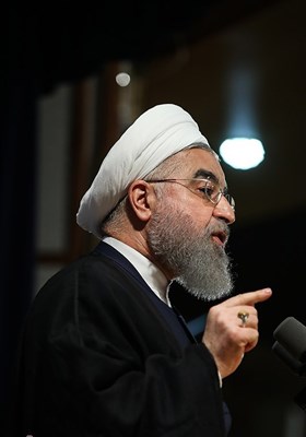 حجت‌الاسلام حسن روحانی در کنفراس خبری پس از ثبت‌نام در دوازدهمین دوره انتخابات ریاست جمهوری