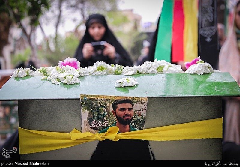 Shahrestani poya: جشن تولد شهید مدافع حرم محمدرضا دهقان امیری