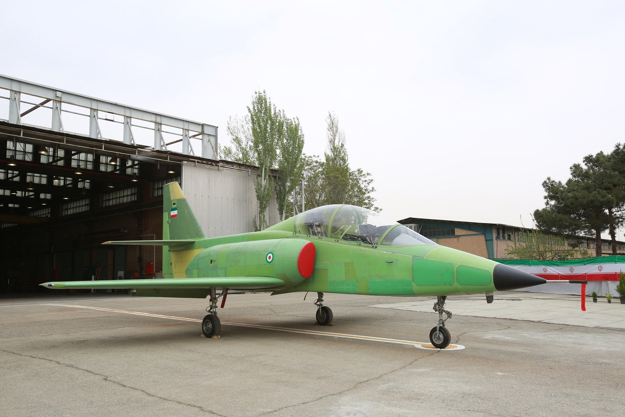 Iran Unveils Homegrown Jet Trainer (+Video)