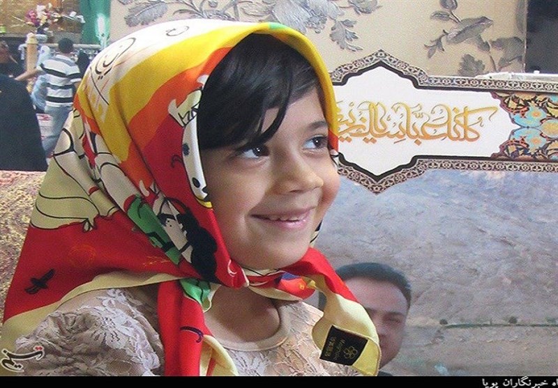 شعری که دختر شهید مدافع حرم در سالروز تولد پدر برای رهبر انقلاب خواند+ فیلم