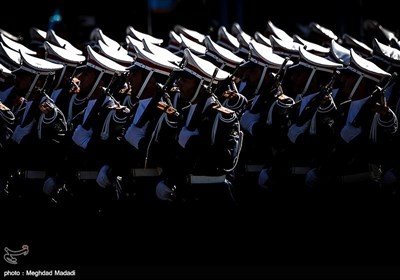 Military Parades Held in Tehran to Mark National Army Day