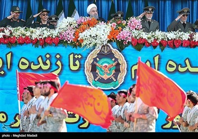 تہران؛ فوج کے قومی دن کے موقع پر شاندار پریڈ