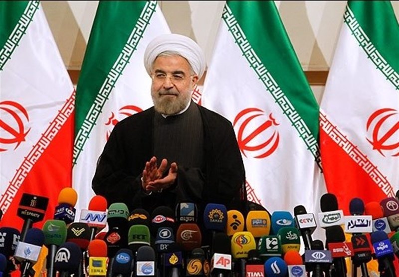 Ruhani: Devrim Muhafızları, Aşura Kültürü ve Hüseyni Ruhla Görevlerini Yerine Getirmektedirler