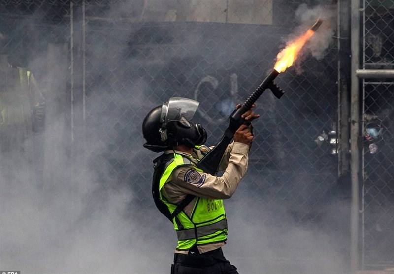 Anti-Government Protests Continue in Venezuela