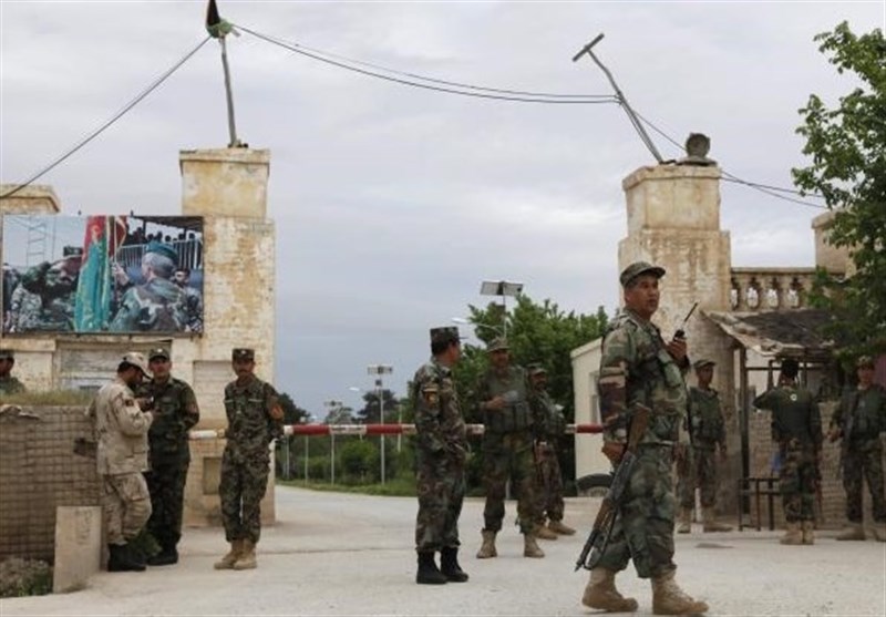 Militant Attack on Afghan Army Base Kills 10 Soldiers
