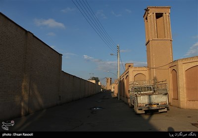 محوطه بیرونی خانه طباطبایی محله سلطان امیر احمد