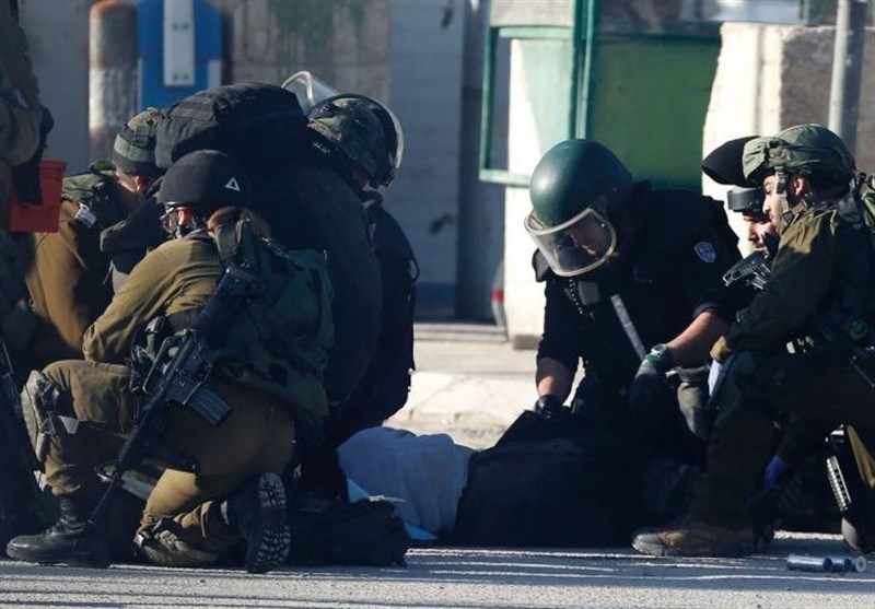 Israeli Soldier Wounded by Knife at West Bank Checkpoint